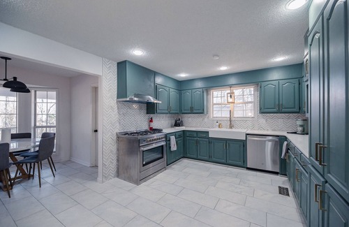 Duncanville House | Experience Tuscaloosa - Getaway on 10 acres just minutes outside of Tuscaloosa