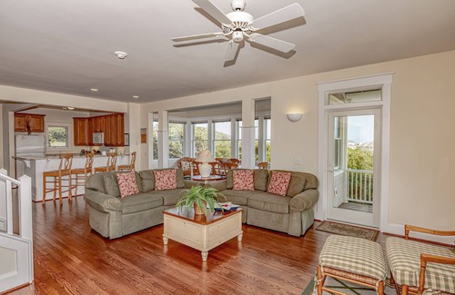 Flora's Bluff House | Experience unforgettable coastal views at Killegray Ridge, Bald Head Island