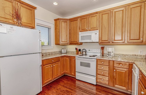 Flora's Bluff House | Experience unforgettable coastal views at Killegray Ridge, Bald Head Island