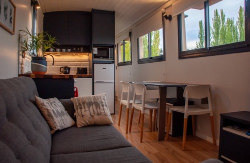 Bouvet Island Apartment | Experience Unique Bus Homes at Bondilodge - Your Perfect Getaway!