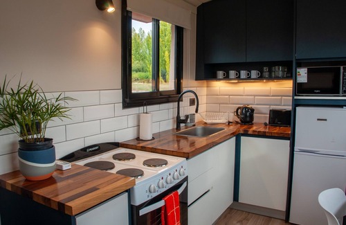 Bouvet Island Apartment | Experience Unique Bus Homes at Bondilodge - Your Perfect Getaway!