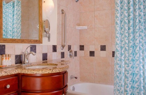 Ko Olina Resort | Experience Unparalleled Luxury in a Mountain View Studio at Marriott’s Ko Olina!