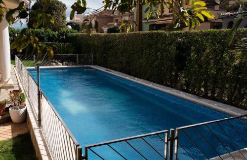 Puig Villa | Experience Valencia Luxury Chalet Puig Val con piscina
