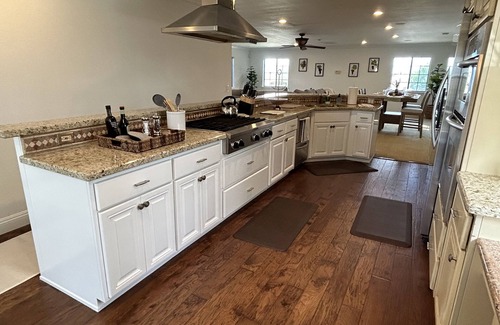 Victor House | Experience Vineyard Home in Lodi Wine Country