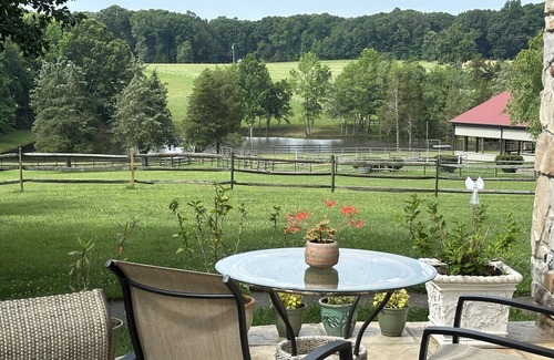 Powhatan House | EXPERIENCES, connection, nature & luxury await you on 50 acres!