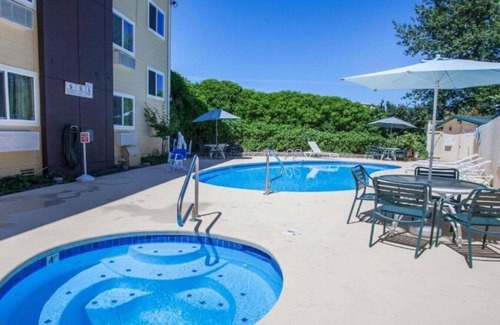 Totem Lake House | Explore Greater Seattle from our conveniently located !