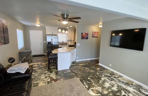 New Harmony House | Explore & Hike Southern Utah @ Zion's Roost!