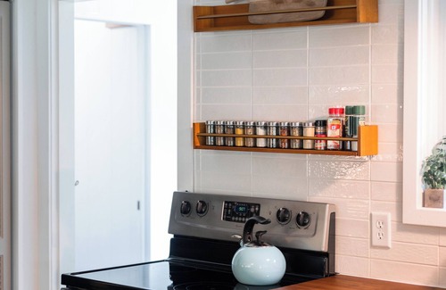Maple City House | Explore Leelanau Peninsula, Near Beaches and Lakes! Sleeping Bear Cottage