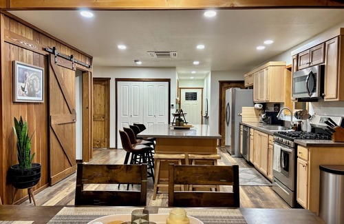 Summer Lake Cottage | Explore Oregon Outback - Sauna - Stargaze - WIFI - Bird Watching Enthusiasts