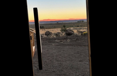 Summer Lake Cottage | Explore Oregon Outback - Sauna - Stargaze - WIFI - Bird Watching Enthusiasts