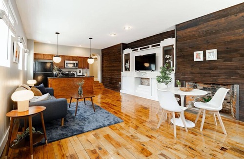 Pendleton House | Explore OTR | Parkside Condo