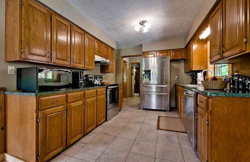 Mt. Sherman Cabin | Explore, Play, Relax In This Charming Cabin Nestled Away On Steel Creek