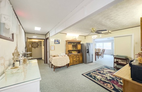 Marblehead Apartment | Explore, Relax, Repeat in Marblehead