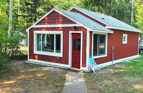Honor Cottage | Explore Sleeping Bear: Roadhouse