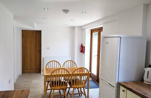 Stoke Ash House | Explore Suffolk & Norfolk from this 2 bedroom, pet friendly, detatched property