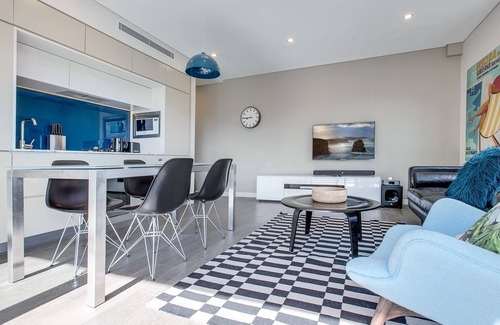Cremorne Apartment | Explore Sydney from Stylish North Shore Apartment