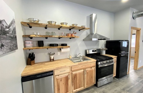 Chassell Apartment | Explore the Keweenaw! Only 6 Miles to MTU!