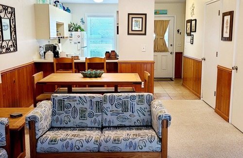 Kitty Hawk House | Explore the Outer Banks from Your Windswept Hideaway!