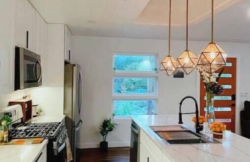 MLK House | Explore the Ultimate Luxurious Austin Spa GetAway!