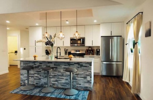 MLK House | Explore the Ultimate Luxurious Austin Spa GetAway!