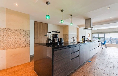 Zona Rosa Condo | Explore Trendy Juarez Vibes, Shopping & Nightlife