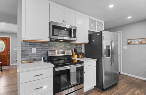 Scenic Heights House | Explorer Oasis|Hot Tub & Sauna|Near Denver & Mtns