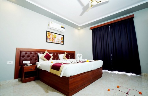 Greater Noida Hotel | ExpoMart Inn