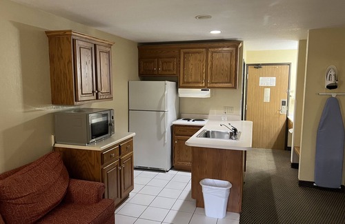 Decatur Hotel | Express Inn & Suites