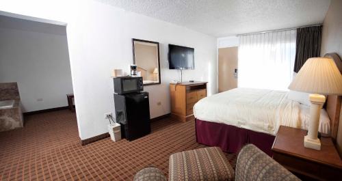 Greenville Hotel | Express Inn & Suites