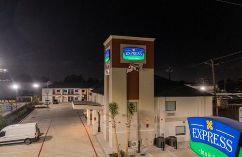 Woodlake - Briar Meadow Hotel | Express Inn & Suites