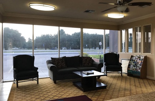 Lafayette Hotel | Express Inn