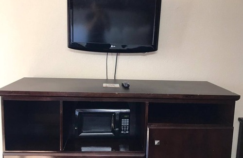 Lafayette Hotel | Express Inn