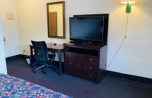 Lakehurst Hotel | Express Inn