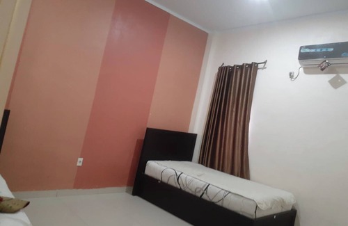 Iboih Hotel | EXPRESS O 91662 Kost Rumah Kaca