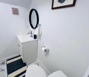 Bradford Apartment | Exquisite 2-Bedroom Guest Suite with FREE Parking