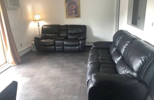 Manchester Apartment | Exquisite 2 Bedroom apartment - Manchester NH
