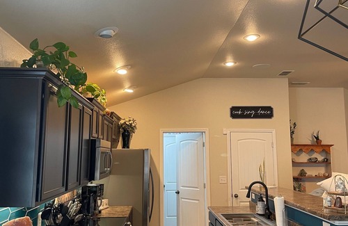 Lubbock House | Exquisite 3 Bedroom 2 Bath Bungalow