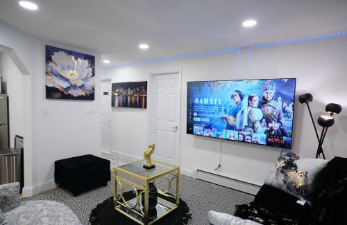 Newark Apartment | Exquisite 3 Bedrooms