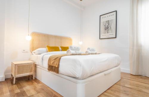 Ensanche Centro Apartment | Exquisite and charming experience in Soho by REMS
