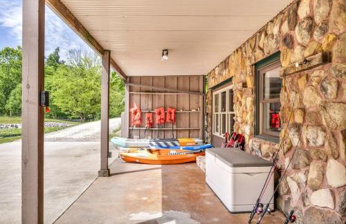 Ava House | Exquisite Cabin with Amazing Interior and Exterior in Sarahsville, Ohio