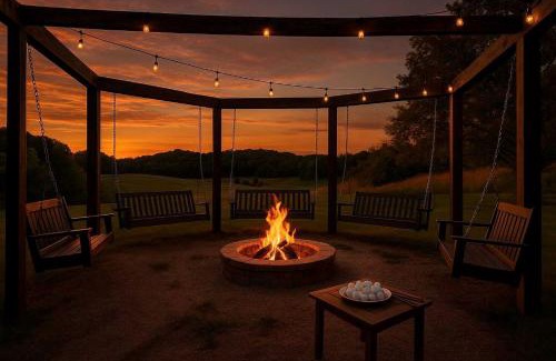 Ava House | Exquisite Cabin with Amazing Interior and Exterior in Sarahsville, Ohio