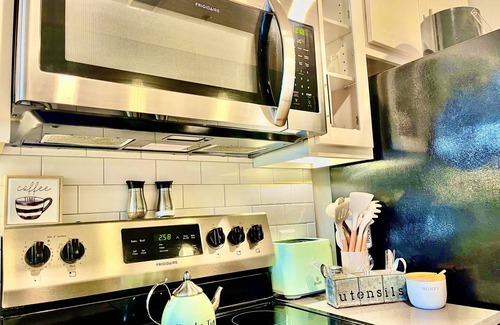 North Chesterfield Condo | *EXQUISITE Cityscape+River Views *Central RVA*