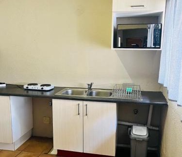 Centurion Apartment | Exquisite cottage in Doringkloof