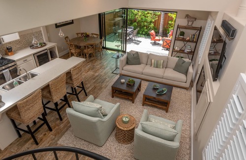 Del Mar House | Exquisite home, 2 blocks from beach! - Vitamin Sea
