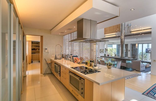 Bantry Bay House | Exquisite Luxury Family Bantry Bay home