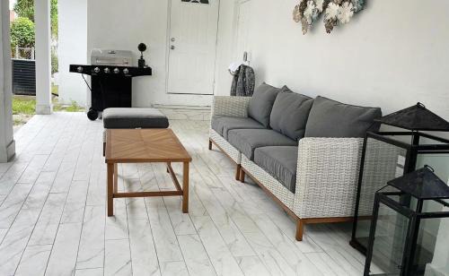 Flagami Apartment | Exquisite Miami Retreat By Miami Int Airport