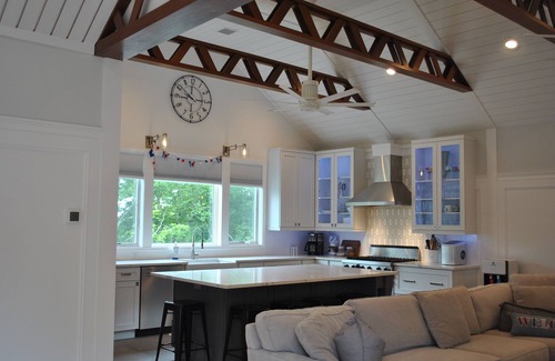East Hampton House | Exquisite New Hampton Home in a Perfect Location
