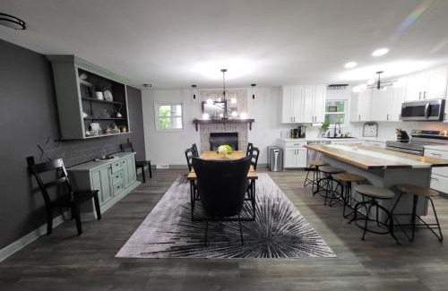 Kannapolis House | Exquisite, newly renovated large home near I-85