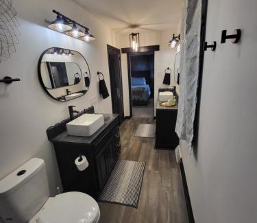 Kannapolis House | Exquisite, newly renovated large home near I-85