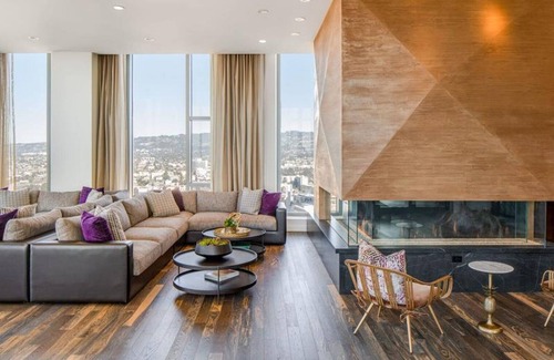 Downtown Oakland Apartment | Exquisite Oakland 1BR w/ AC, W/D, Sky Deck, next to BART, by Blueground